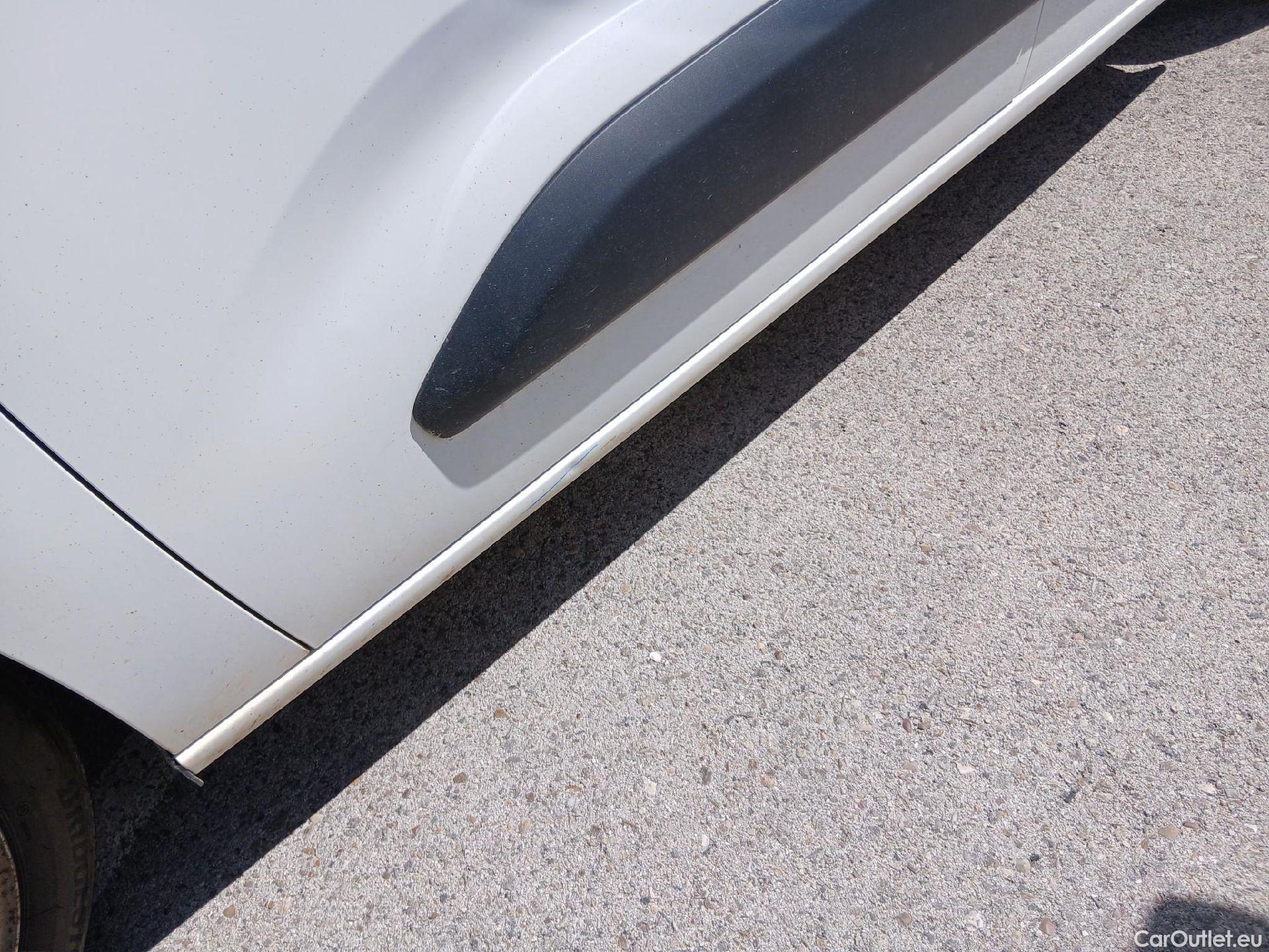  Peugeot  Partner PEUGEOT  / 2018 / 4P / furgón derivado de turismo Premium Standard 600kg BlueHDi 73kW (AC) #9