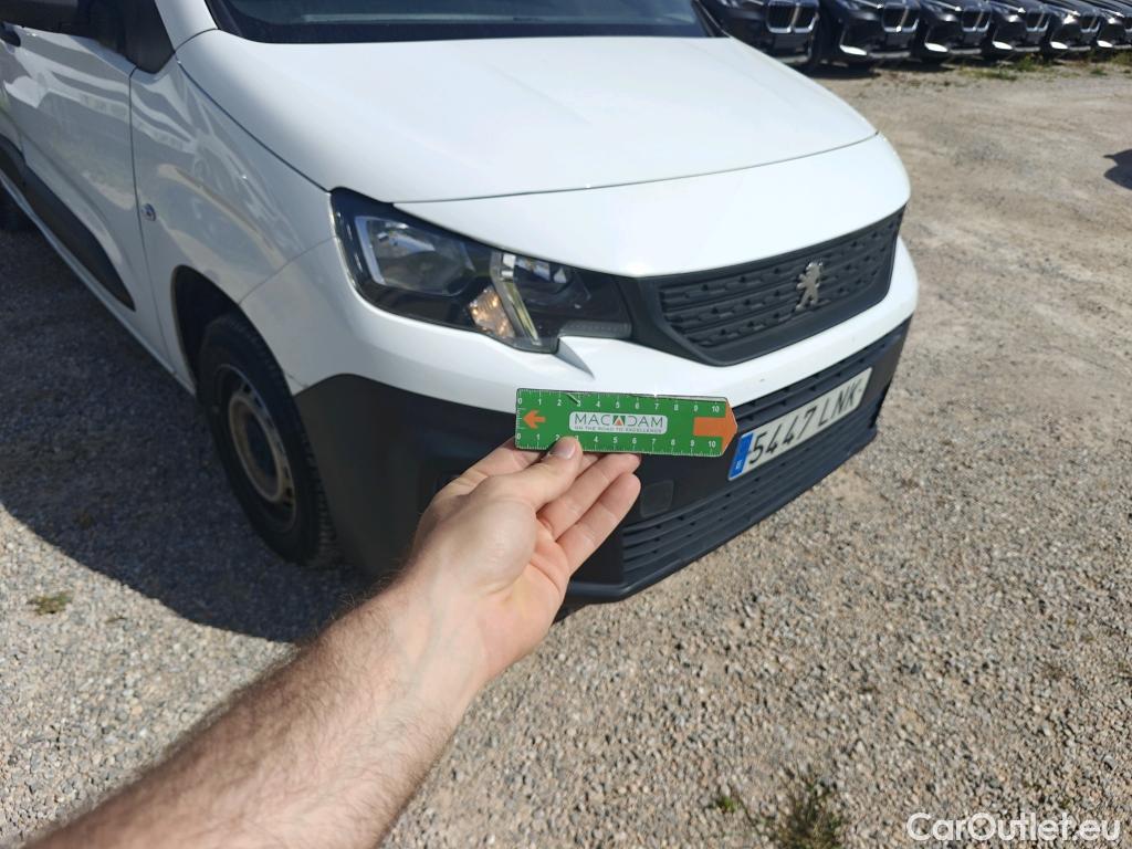  Peugeot  Partner PEUGEOT  / 2018 / 3P / furgón derivado de turismo Pro Standard 600kg BlueHDi 73kW (AC) #47