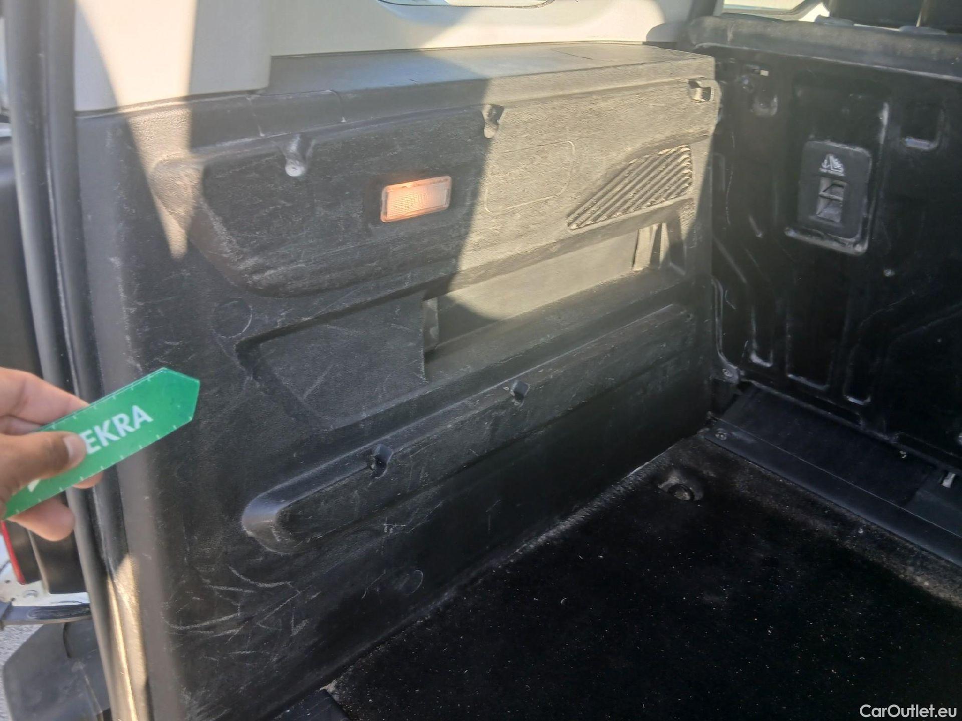  Peugeot  RIFTER PEUGEOT  / 2018 / 4P / combi Active Standard BlueHDi 73kW (IND) #3