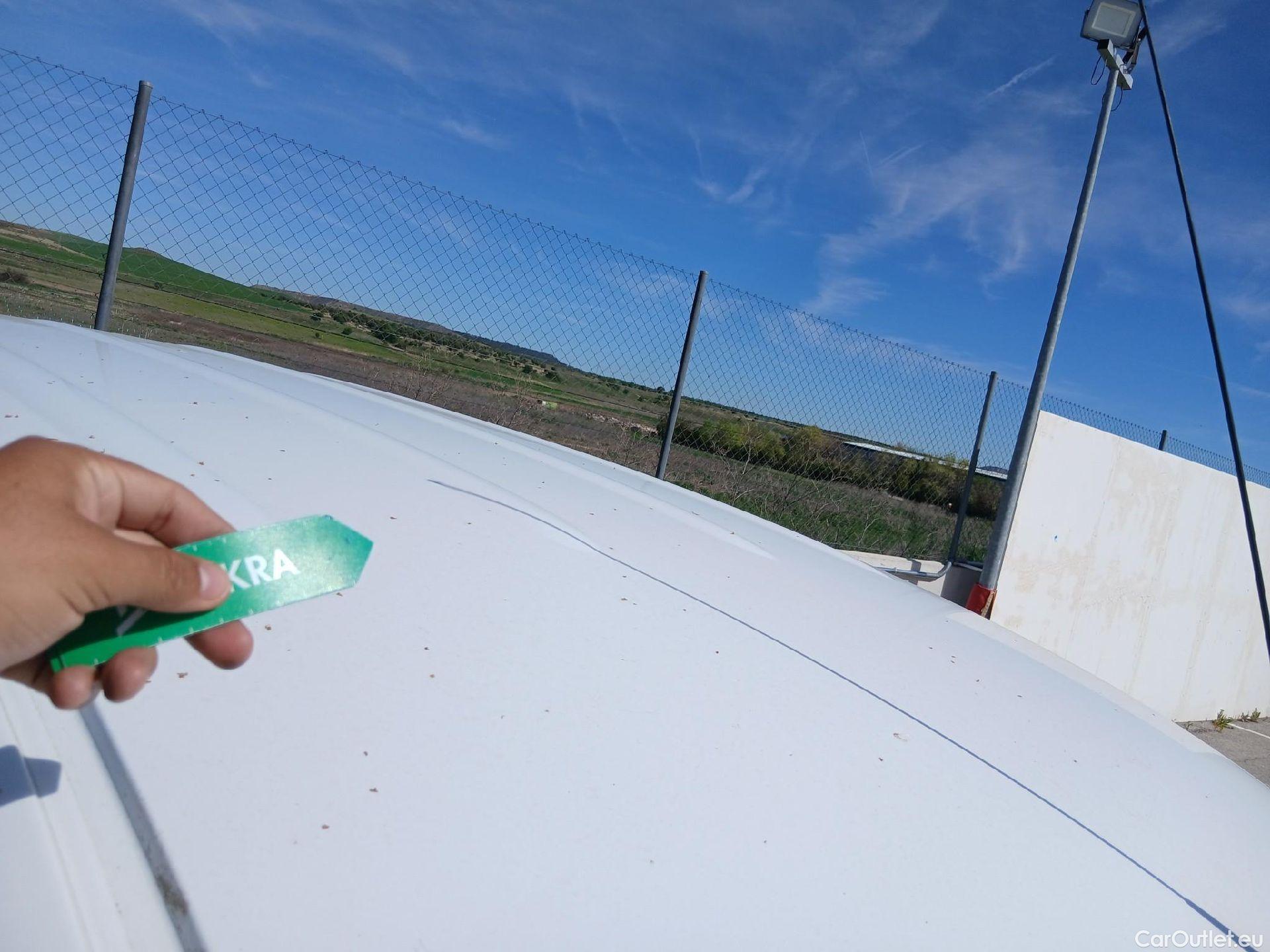  Renault  Kangoo RENAULT  Z.E./2013/3P/furgón derivado de turismo Z.E. #47