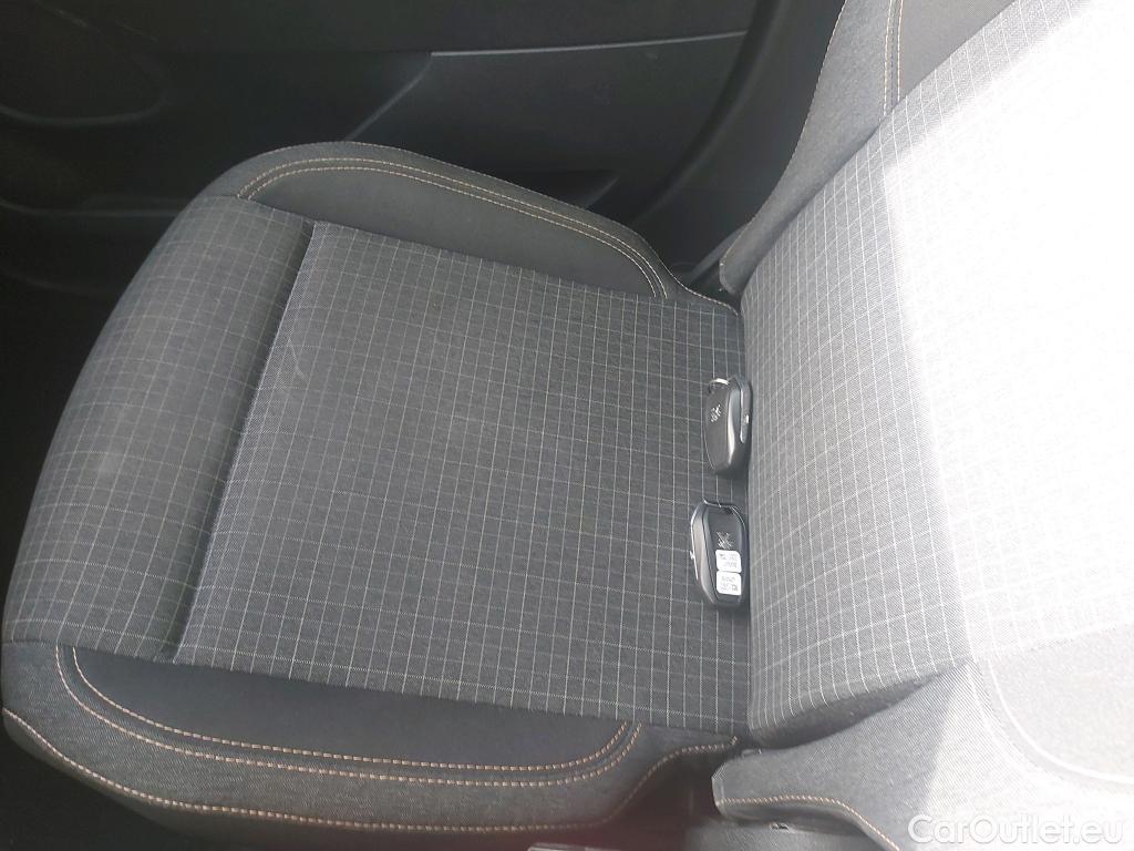  Peugeot  RIFTER PEUGEOT  / 2018 / 5P / monovolumen compacto GT Line Standard BlueHDi 96kW #26