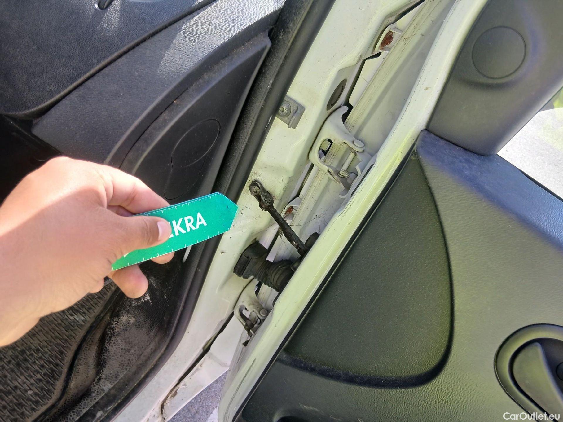  Renault  Kangoo RENAULT  Z.E./2013/3P/furgón derivado de turismo Z.E. #45