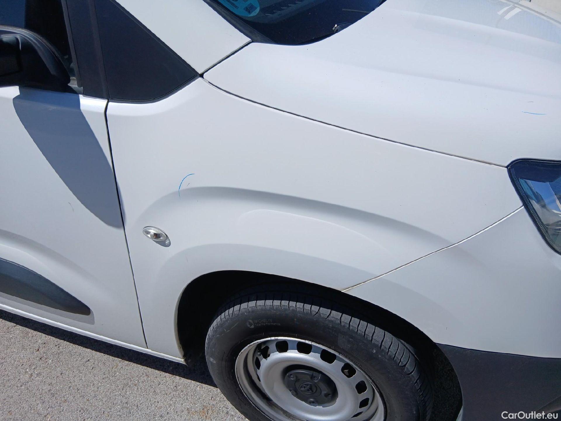  Toyota  Proace TOYOTA  City/2020/4P/furgón derivado de turismo 1.5D 56kW (75CV) GX 650kg Media #34