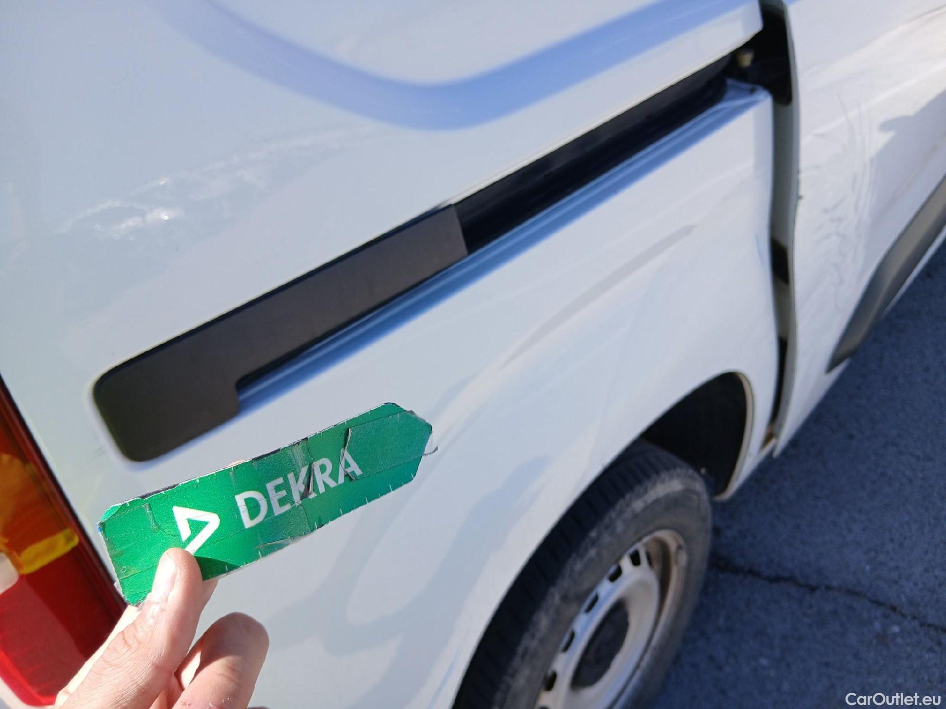  Peugeot  Partner PEUGEOT  / 2018 / 4P / furgón derivado de turismo Premium Standard 600kg BlueHDi 73kW (AC) #27