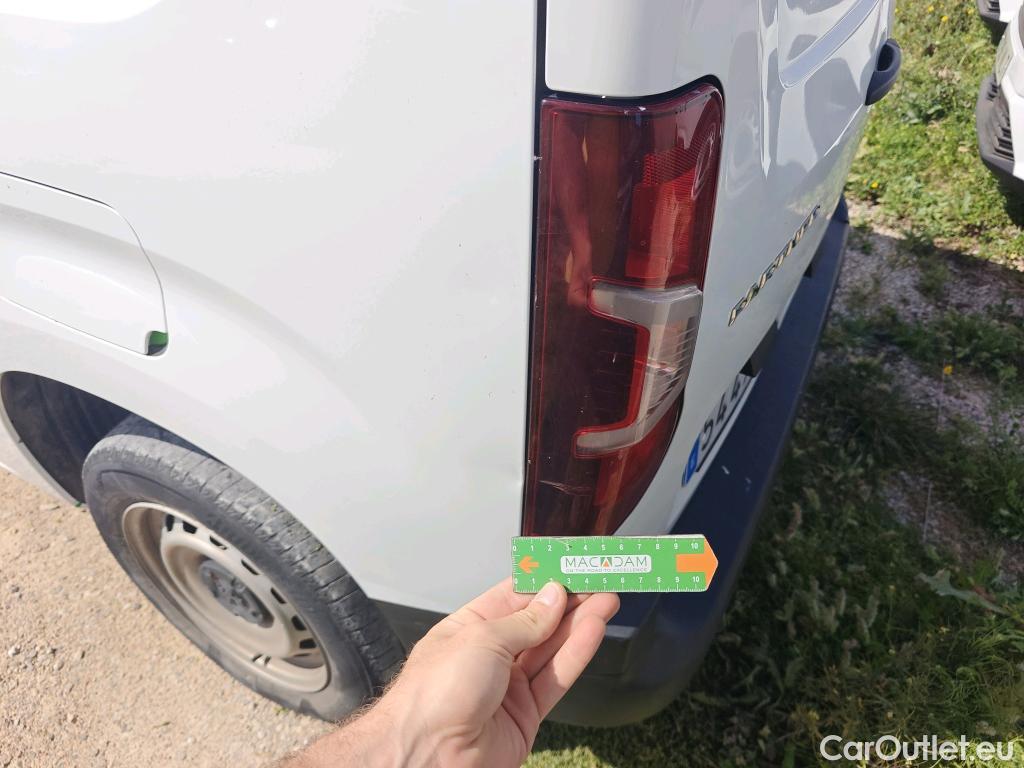  Peugeot  Partner PEUGEOT  / 2018 / 3P / furgón derivado de turismo Pro Standard 600kg BlueHDi 73kW (AC) #25