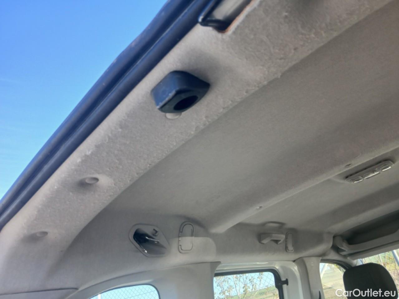  Peugeot  RIFTER PEUGEOT  / 2018 / 4P / combi Active Standard BlueHDi 73kW (IND) #12