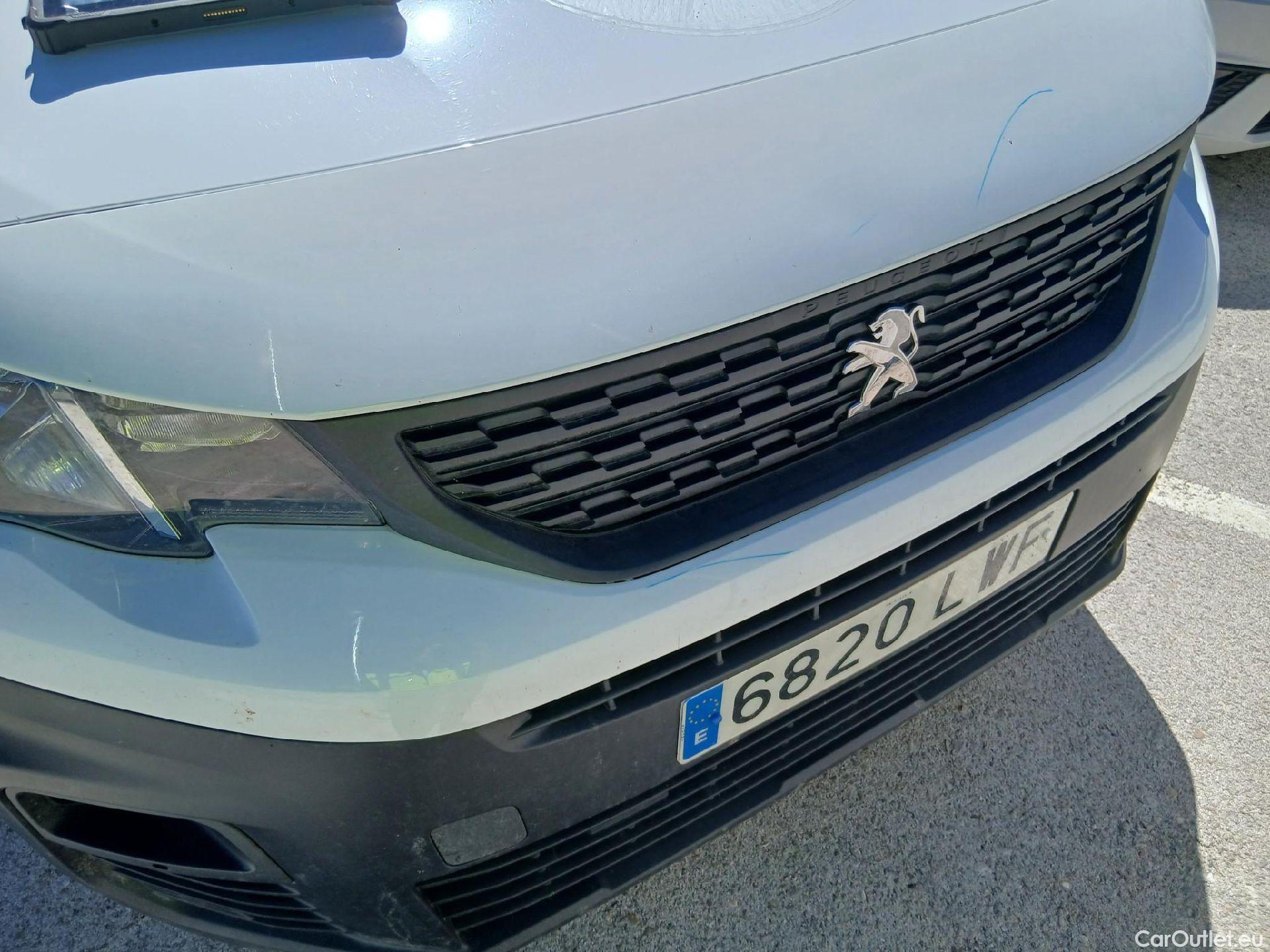  Peugeot  Partner PEUGEOT  / 2018 / 4P / furgón derivado de turismo Premium Standard 600kg BlueHDi 73kW (AC) #6