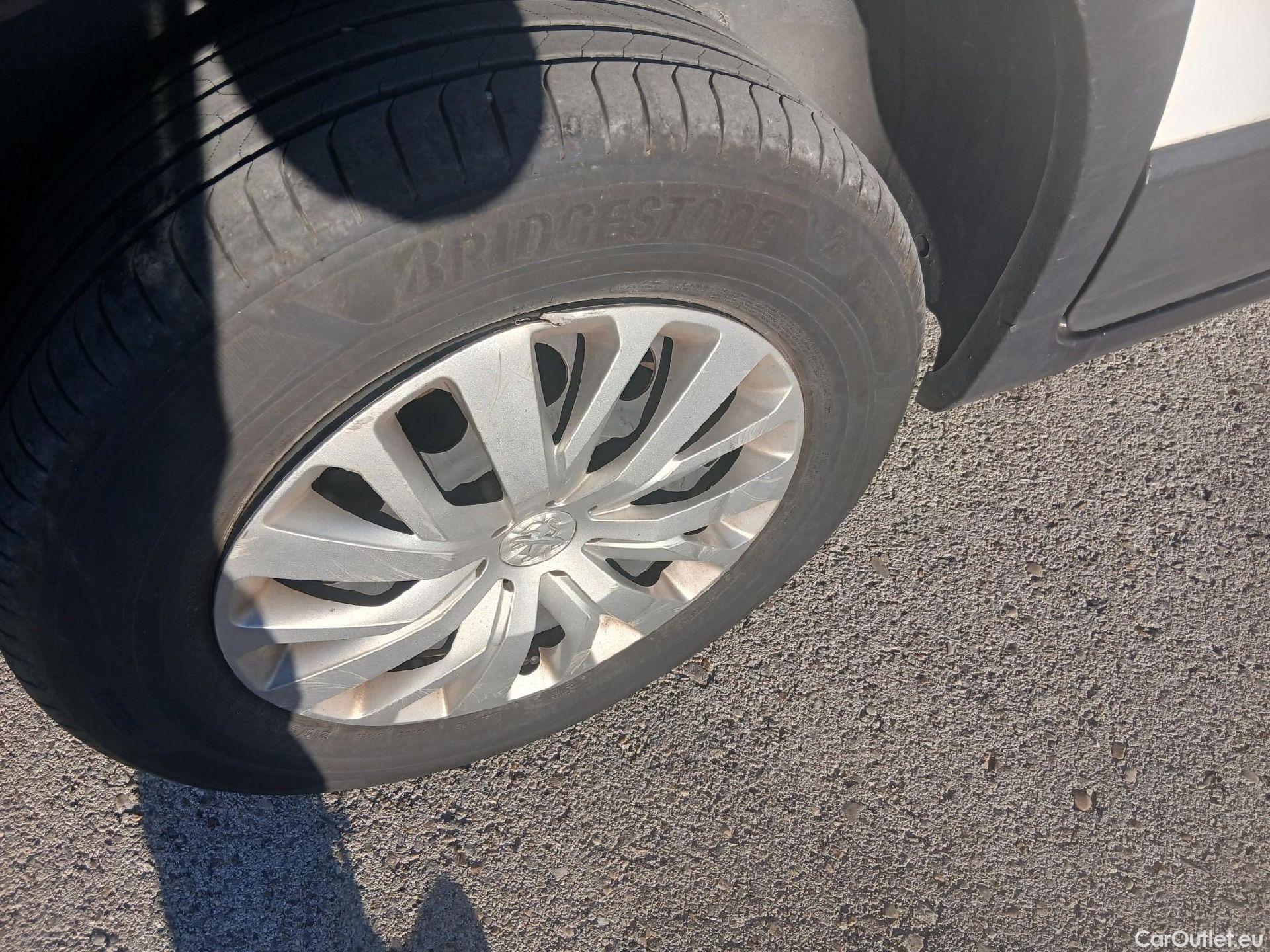  Peugeot  RIFTER PEUGEOT  / 2018 / 4P / combi Active Standard BlueHDi 73kW (IND) #54