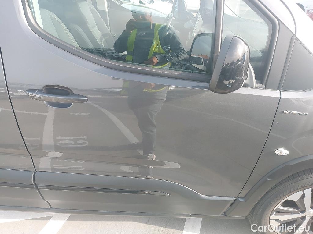  Peugeot  RIFTER PEUGEOT  / 2018 / 5P / monovolumen compacto GT Line Standard BlueHDi 96kW #15