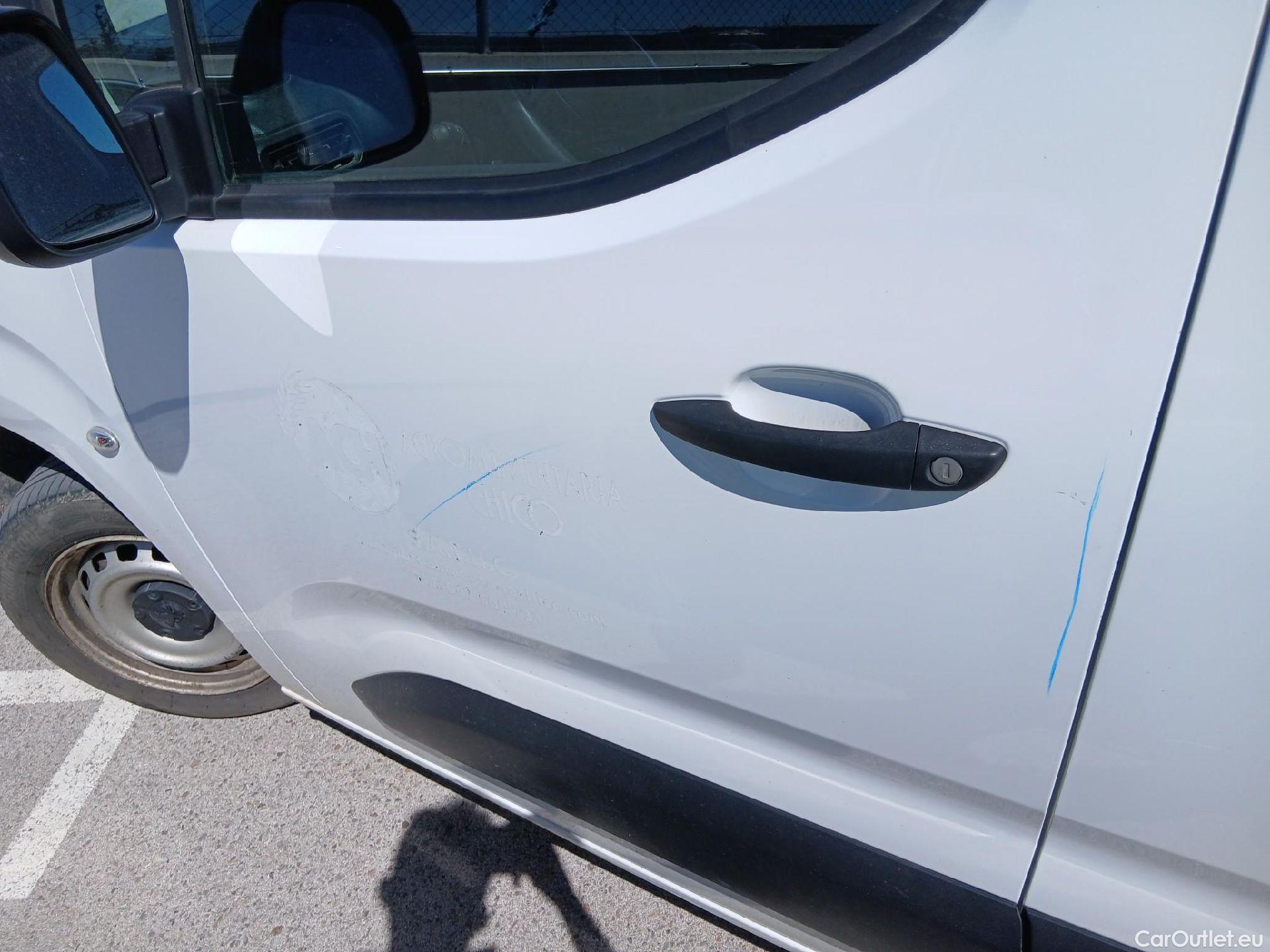  Peugeot  Partner PEUGEOT  / 2018 / 4P / furgón derivado de turismo Premium Standard 600kg BlueHDi 73kW (AC) #11