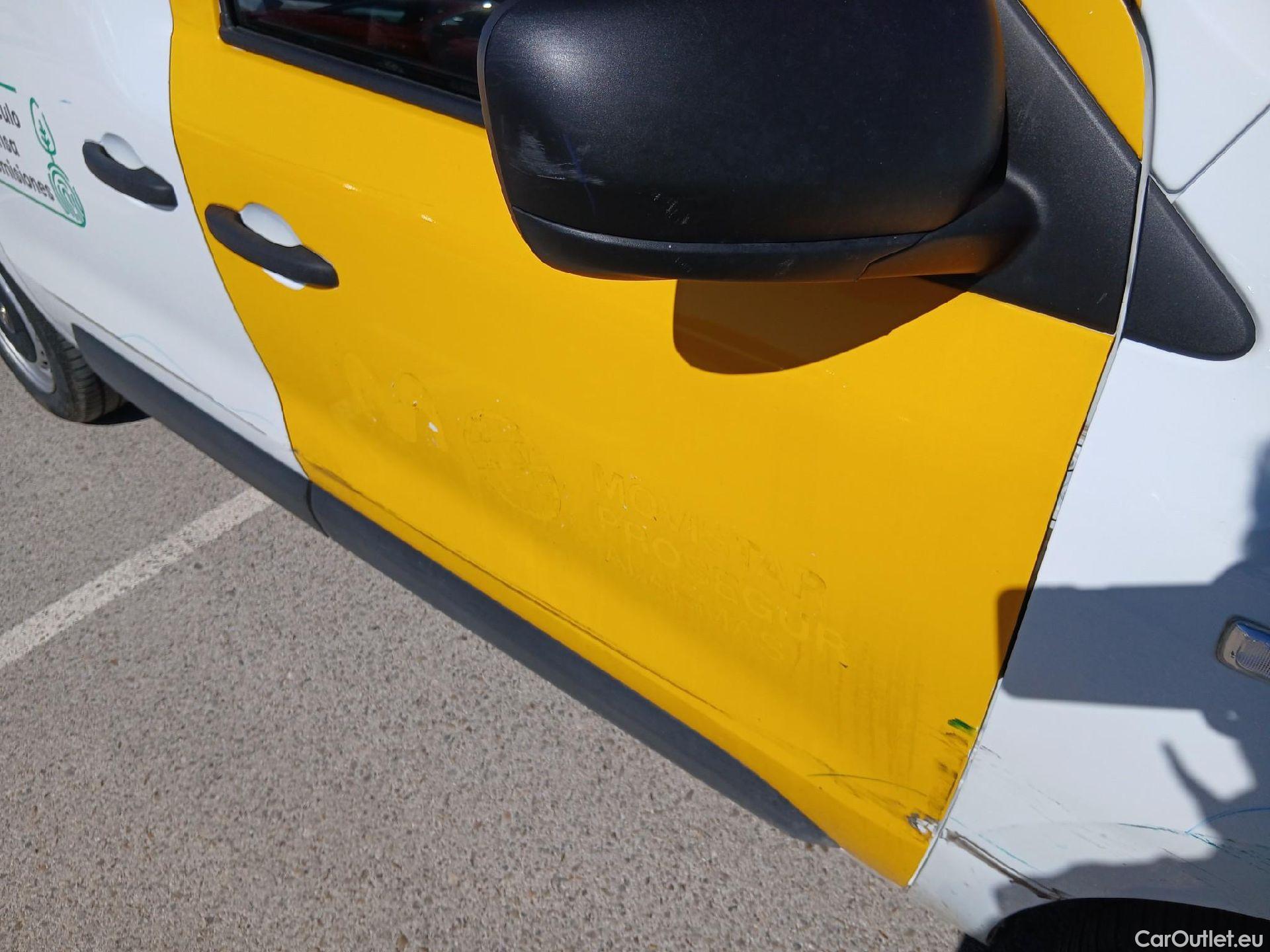  Renault  EXPRESS RENAULT  / 2021 / 4P / furgón derivado de turismo Confort 1.5 Blue dCi 70 kW (95 cv) #34