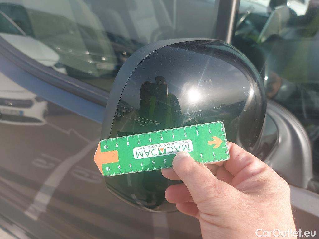  Peugeot  RIFTER PEUGEOT  / 2018 / 5P / monovolumen compacto GT Line Standard BlueHDi 96kW #31