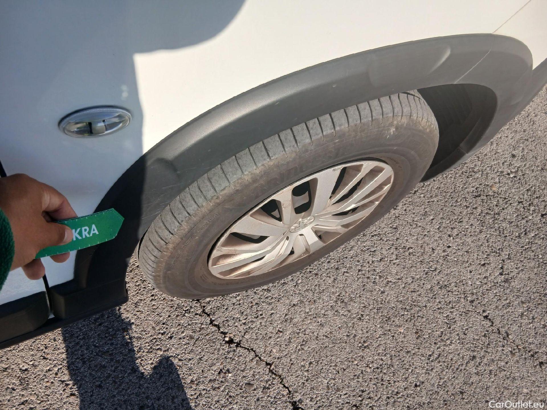  Peugeot  RIFTER PEUGEOT  / 2018 / 4P / combi Active Standard BlueHDi 73kW (IND) #67