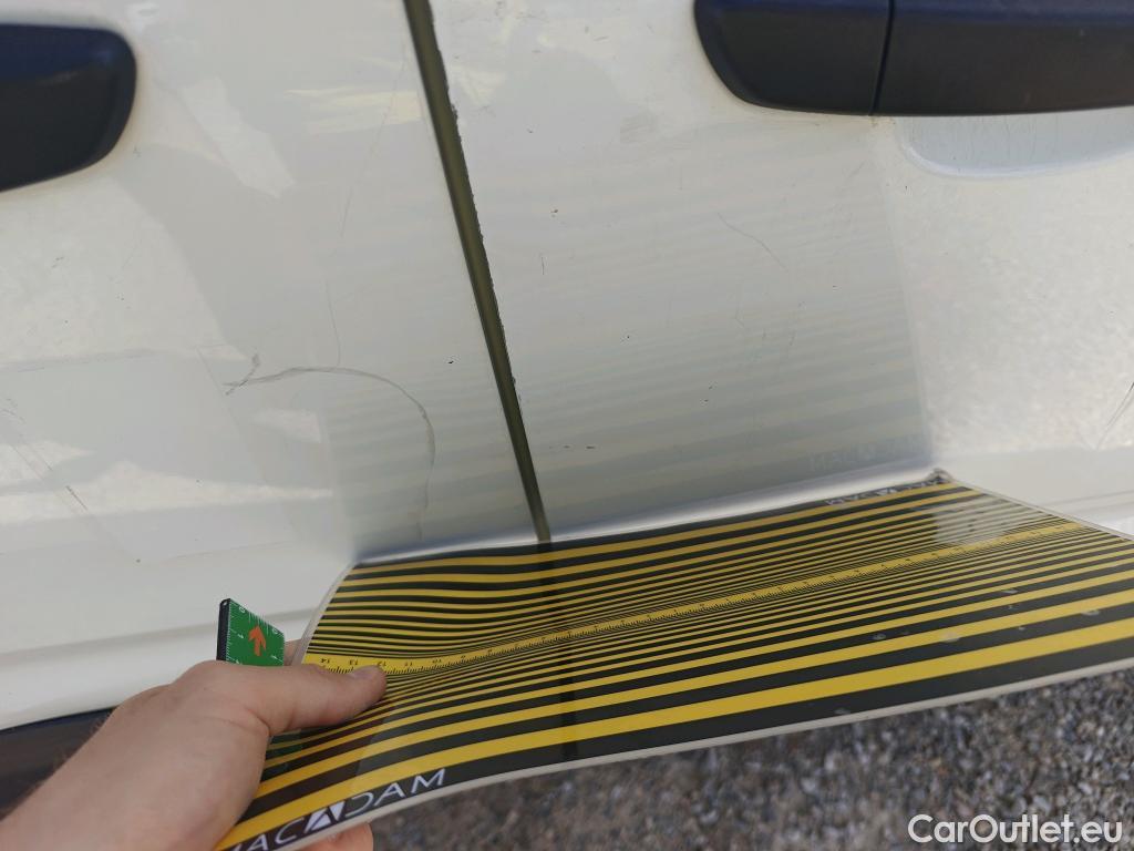  Peugeot  Partner PEUGEOT  / 2018 / 3P / furgón derivado de turismo Pro Standard 600kg BlueHDi 73kW (AC) #29