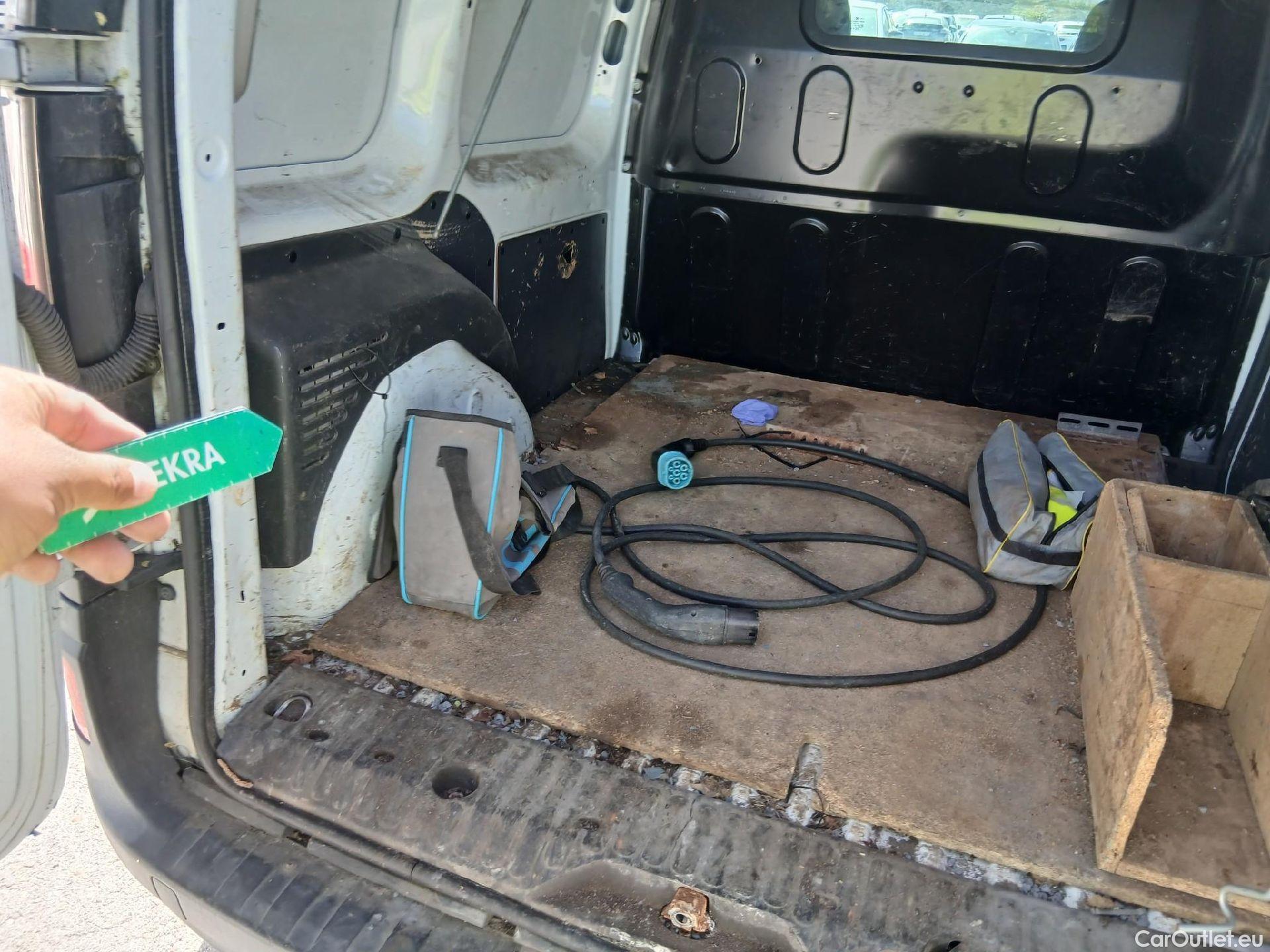  Renault  Kangoo RENAULT  Z.E./2013/3P/furgón derivado de turismo Z.E. #2