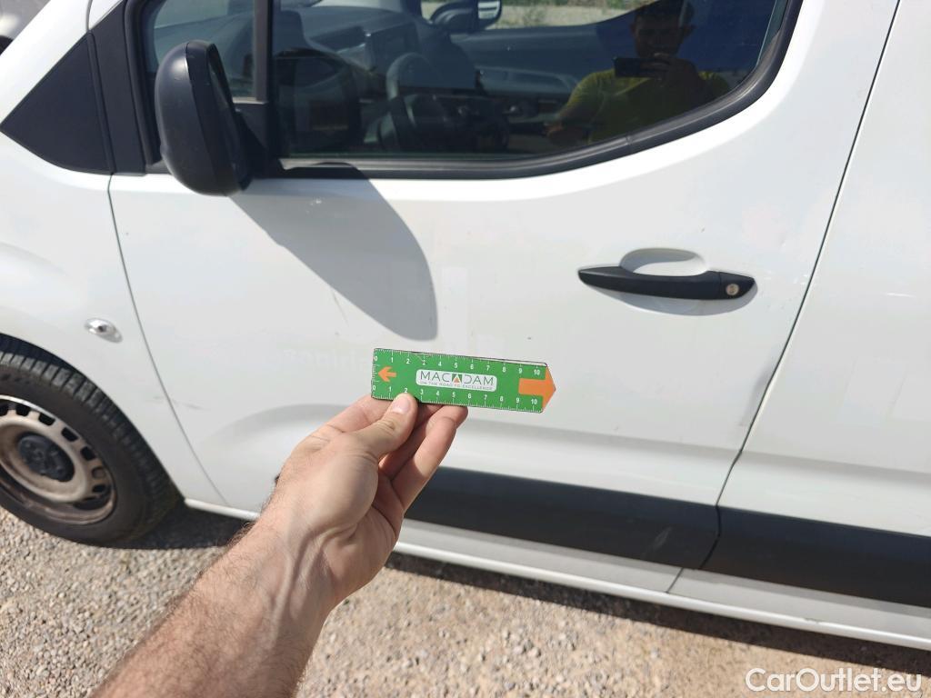  Peugeot  Partner PEUGEOT  / 2018 / 3P / furgón derivado de turismo Pro Standard 600kg BlueHDi 73kW (AC) #16