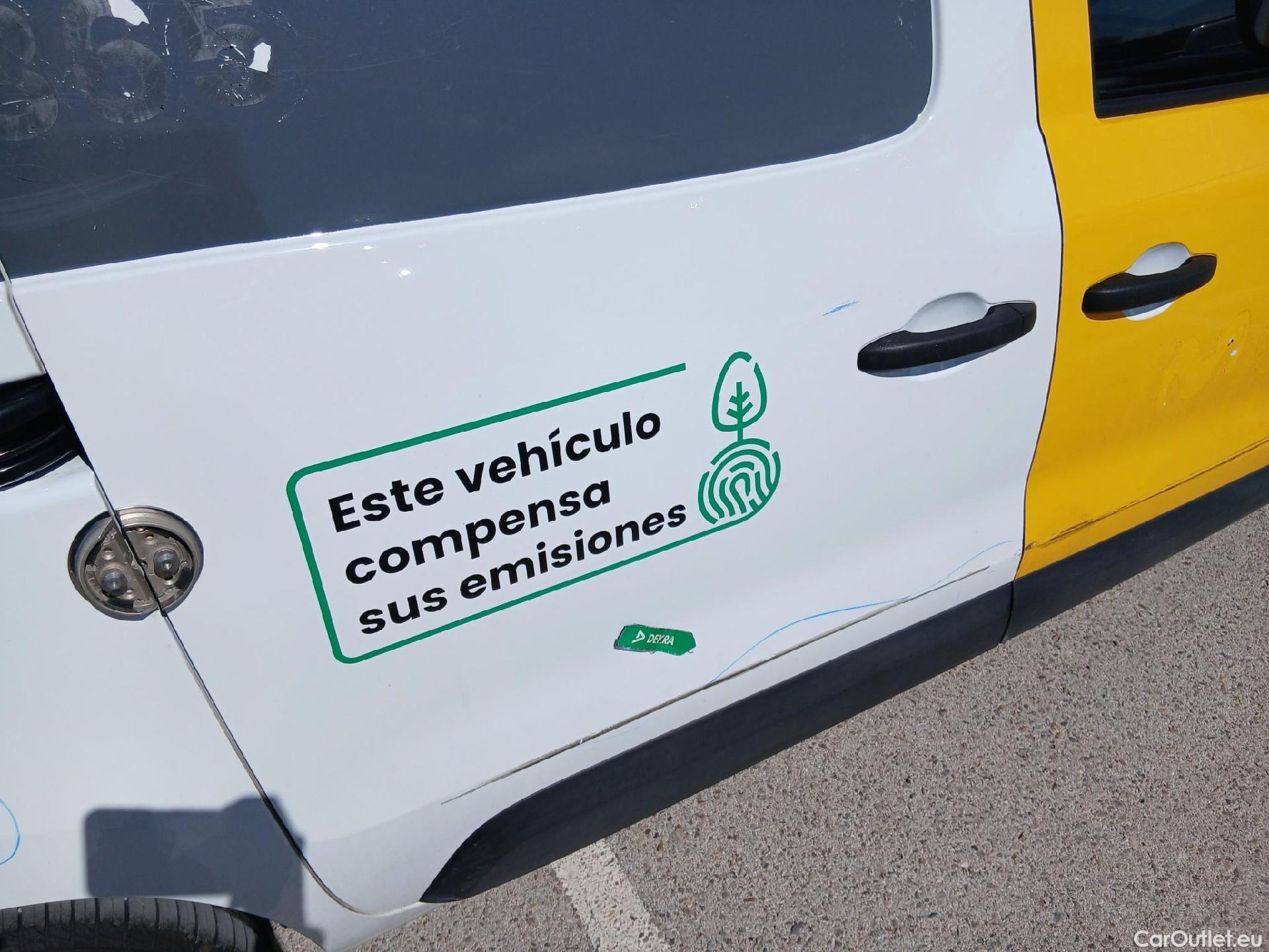  Renault  EXPRESS RENAULT  / 2021 / 4P / furgón derivado de turismo Confort 1.5 Blue dCi 70 kW (95 cv) #31