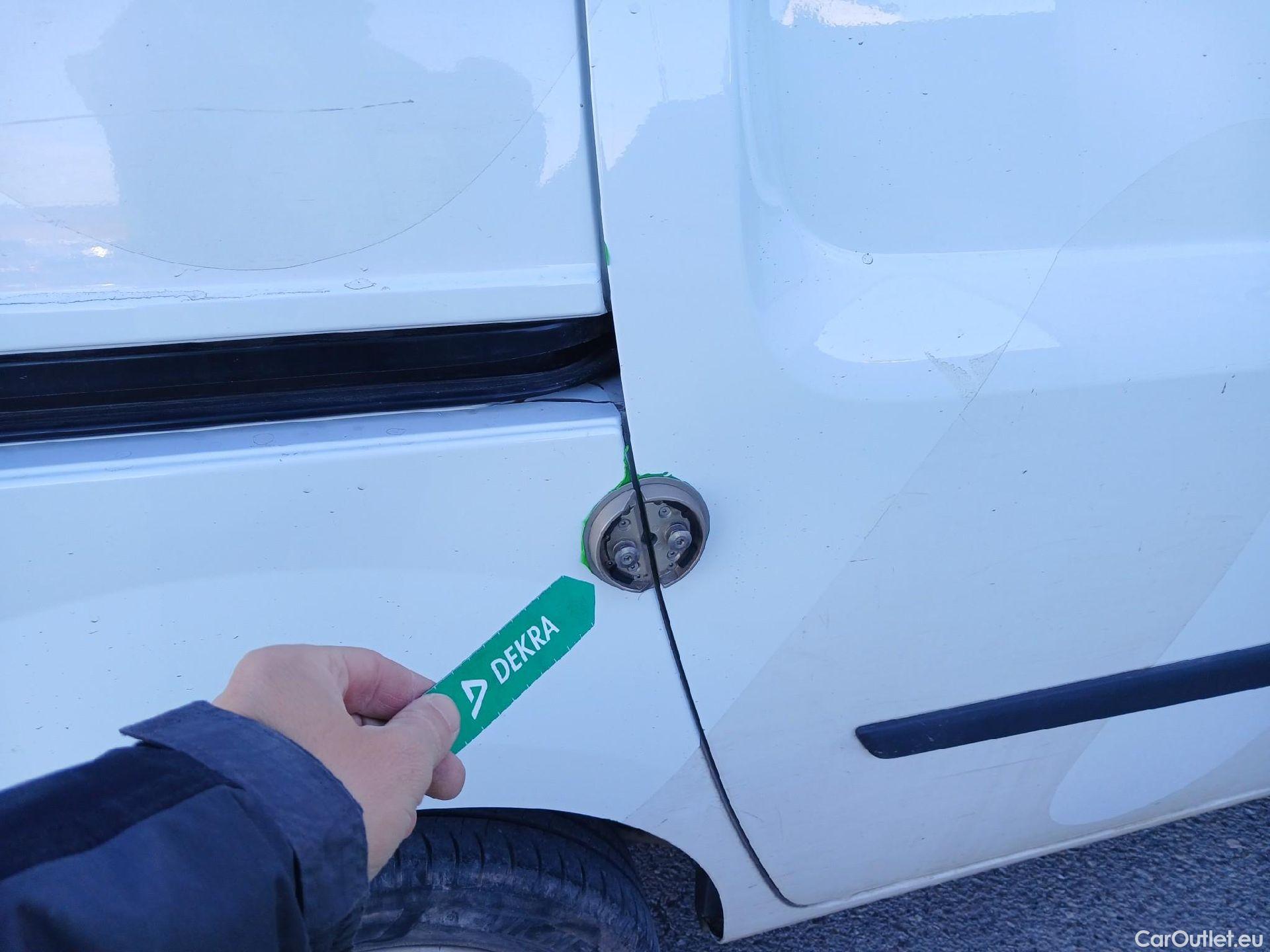  Renault  Kangoo RENAULT  Furgón/2013/3P/furgón derivado de turismo Profesional dCi 55 kW (75 CV) #17