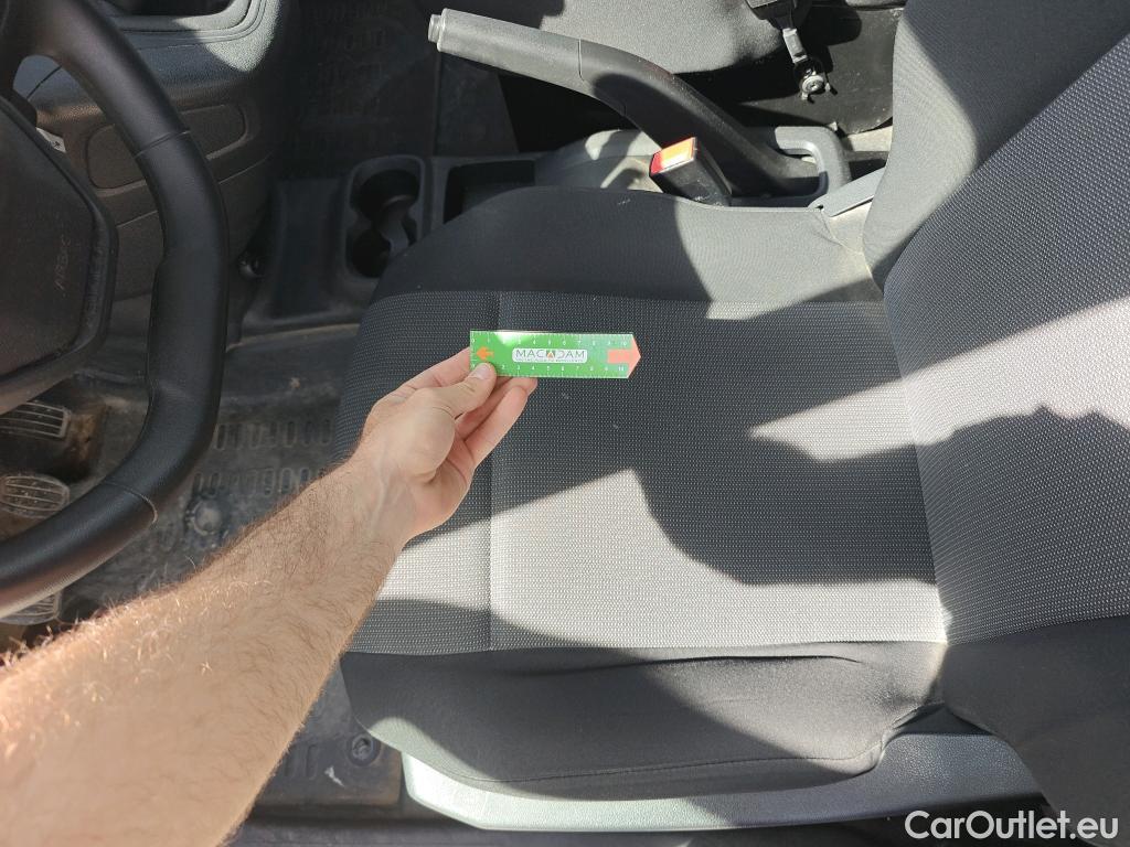  Peugeot  Partner PEUGEOT  / 2018 / 3P / furgón derivado de turismo Pro Standard 600kg BlueHDi 73kW (AC) #59