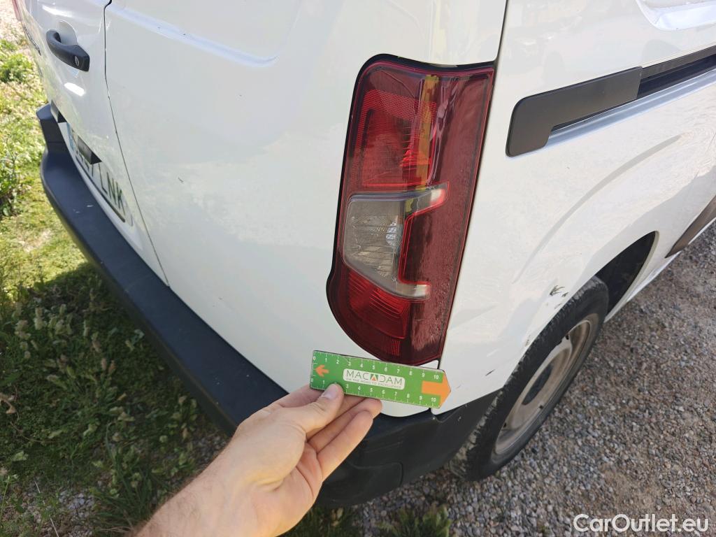  Peugeot  Partner PEUGEOT  / 2018 / 3P / furgón derivado de turismo Pro Standard 600kg BlueHDi 73kW (AC) #23