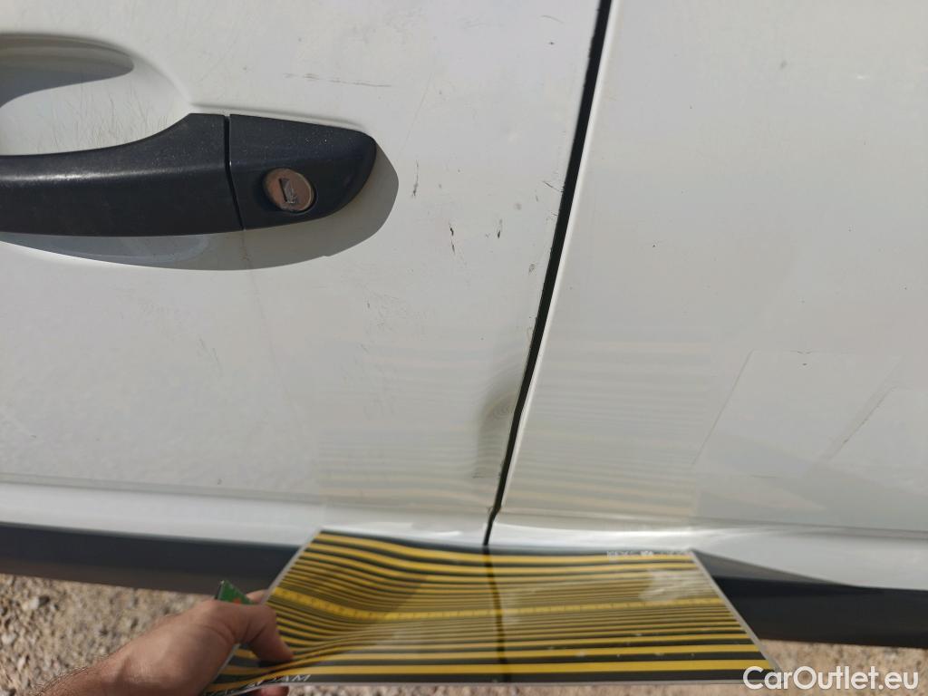  Peugeot  Partner PEUGEOT  / 2018 / 3P / furgón derivado de turismo Pro Standard 600kg BlueHDi 73kW (AC) #18