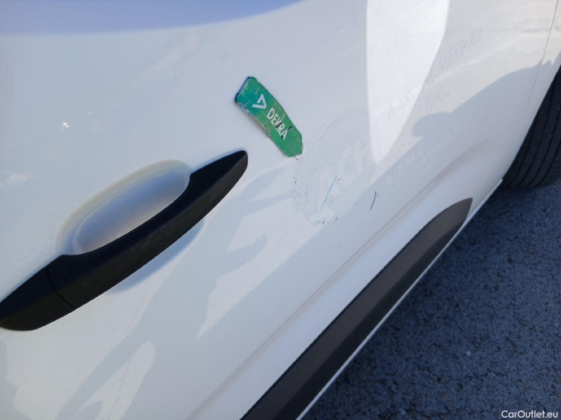  Peugeot  Partner PEUGEOT  / 2018 / 4P / furgón derivado de turismo Premium Standard 600kg BlueHDi 73kW (AC) #33