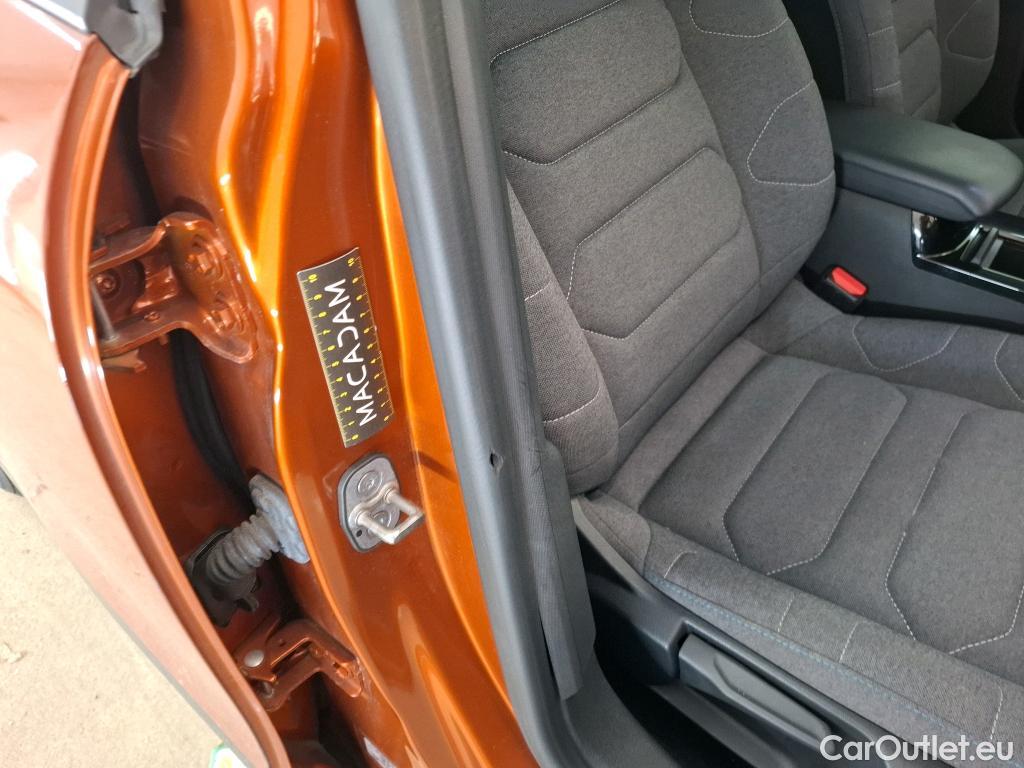  Citroen  C4  Berline Feel Pack 1.5 BlueHDI 130CV BVA8 E6d #5