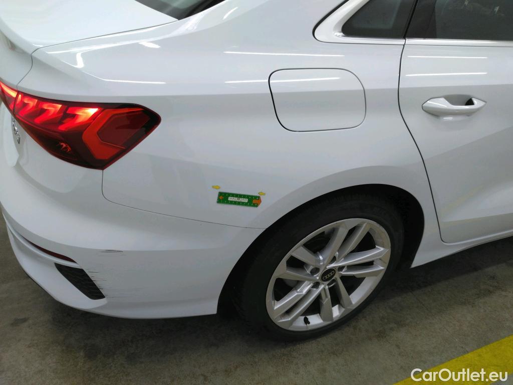  Audi  A3 AUDI  Berline / 2020 / 4P / Berline 35 TFSI 150 MHEV S Tronic Business Line #47