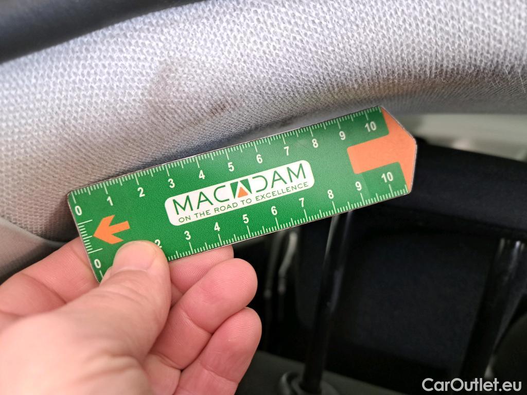  Citroen  C4  Berline Feel 1.5 BlueHDI 110CV BVM6 E6d #2