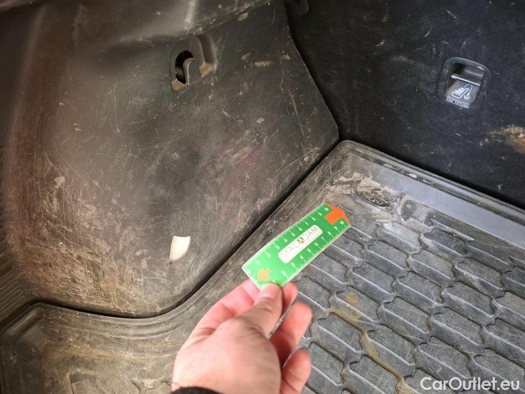  Hyundai  Konna HYUNDAI Kona / 2020 / 5P / SUV 1.6 CRDI 136 HYBRID 48V DCT-7 BUSINESS #8