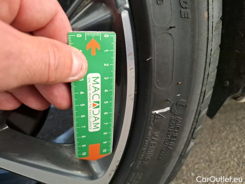  Hyundai  i30 HYUNDAI  Sport Wagon  2020  5P  Break 10 TGDI 120 MHEV IMT CREATIVE SW #25