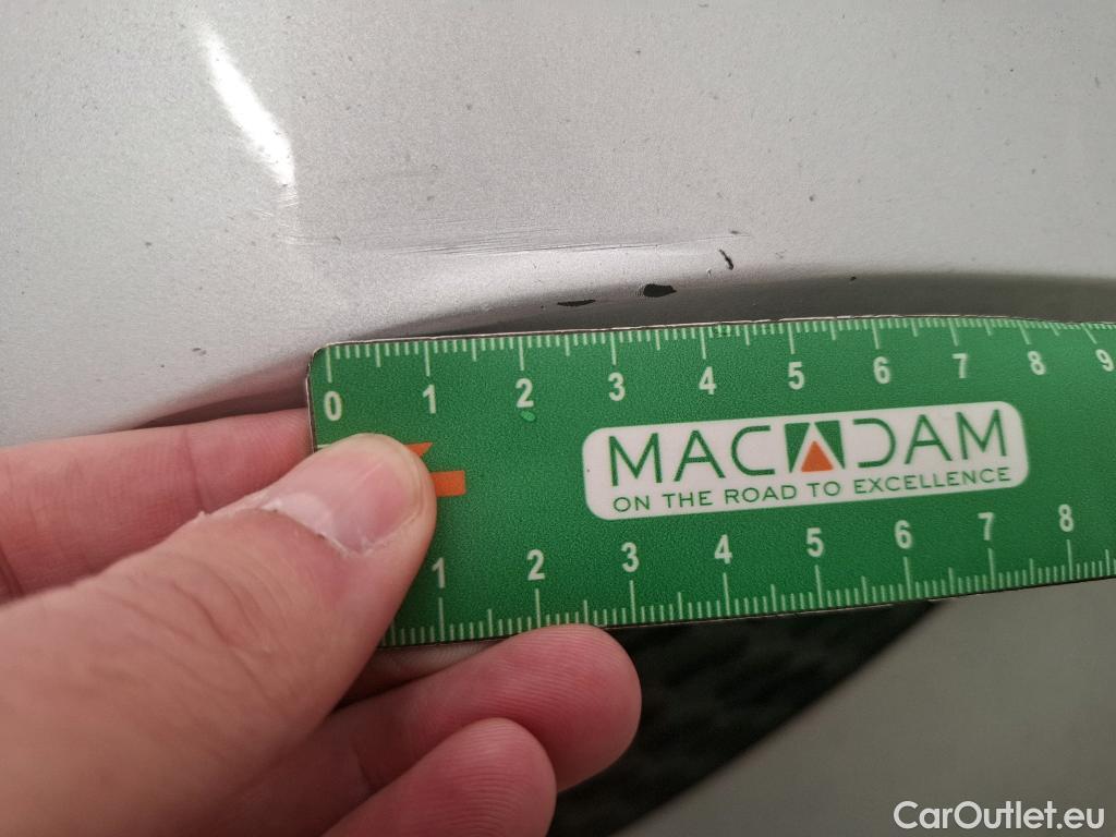  Mercedes  A-Klasse MERCEDES-BENZ Classe A Compact / 2022 / 5P / Berline A 180 d Business Line 8G-DCT #4