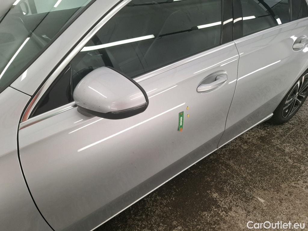  Mercedes  A-Klasse MERCEDES-BENZ Classe A Compact / 2022 / 5P / Berline A 180 d Business Line 8G-DCT #15