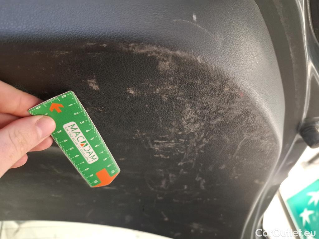  Hyundai  Konna HYUNDAI Kona / 2020 / 5P / SUV 1.6 CRDI 136 HYBRID 48V DCT-7 BUSINESS #23