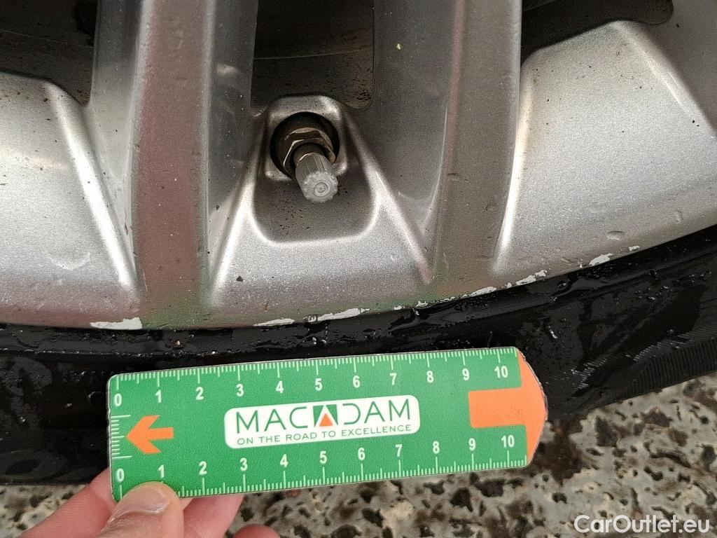  Hyundai  Konna Kona Creative 2WD 1.6 CRDi 135CV BVA7 E6dT #21