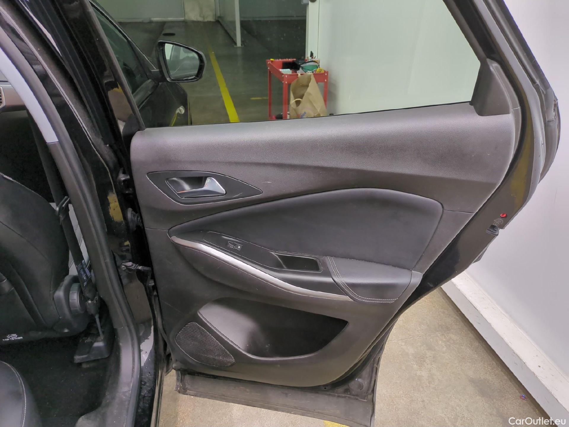  Opel   Grandland X Grandland X Elegance Business 1.5 130CV BVA8 6E #10