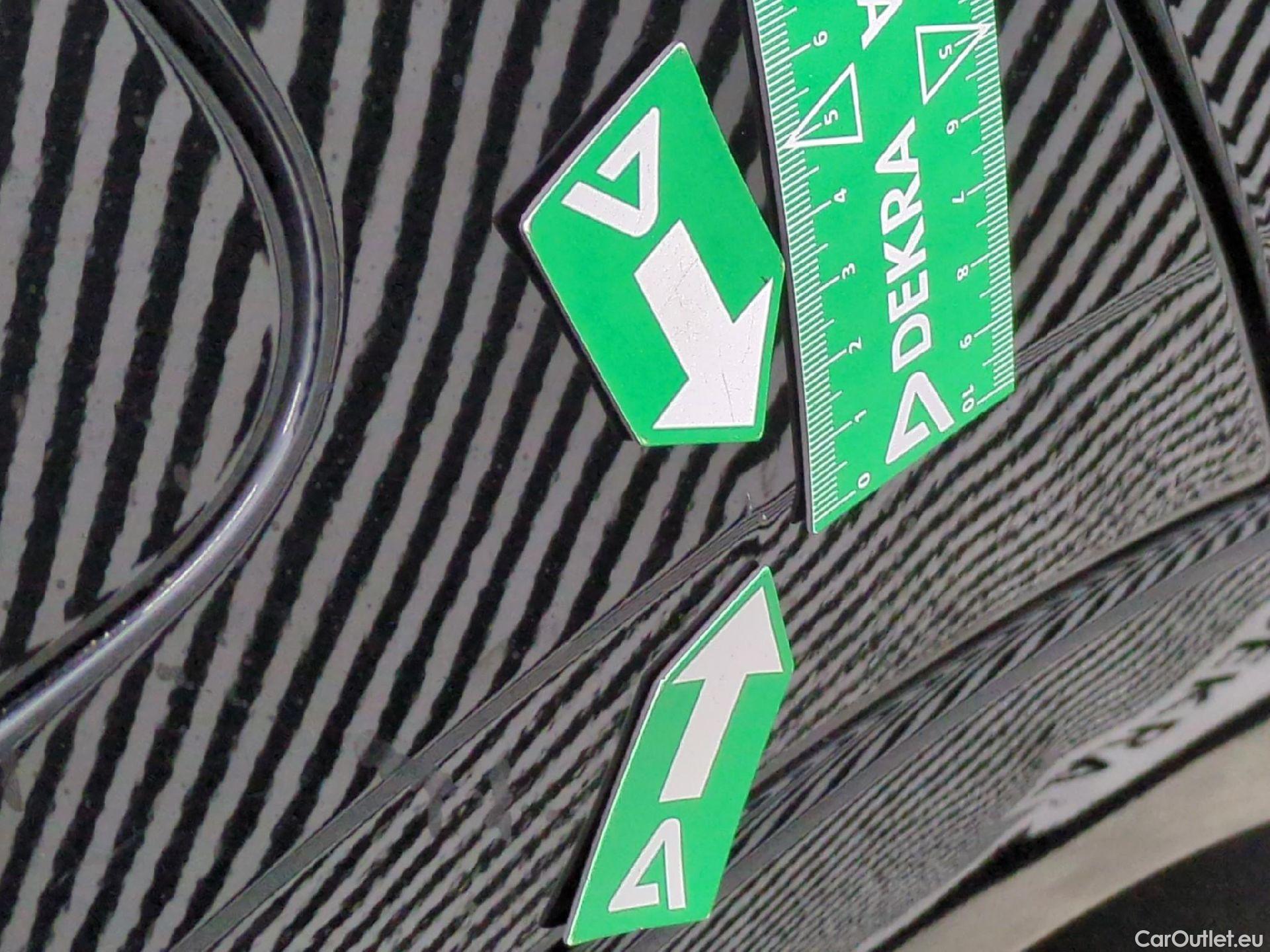  Opel   Grandland X Grandland X Elegance Business 1.5 130CV BVA8 6E #9