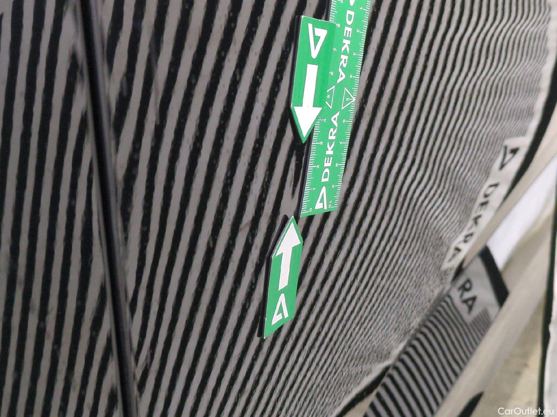  Opel   Grandland X Grandland X Elegance Business 1.5 130CV BVA8 6E #19