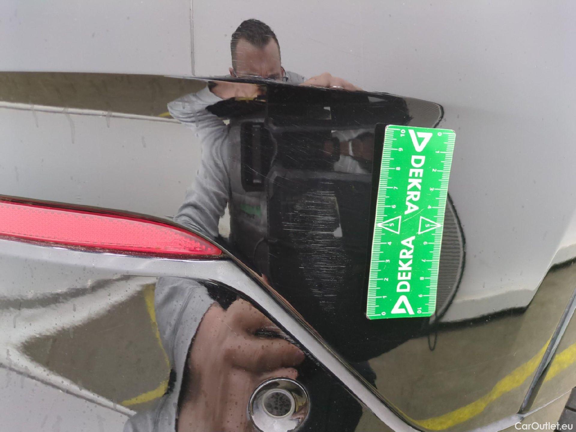  Opel   Grandland X Grandland X Elegance Business 1.5 130CV BVA8 6E #22