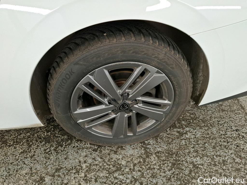  Peugeot  308 PEUGEOT  SW / 2021 / 5P / Break PureTech 130 S&S ACTIVE PACK #15