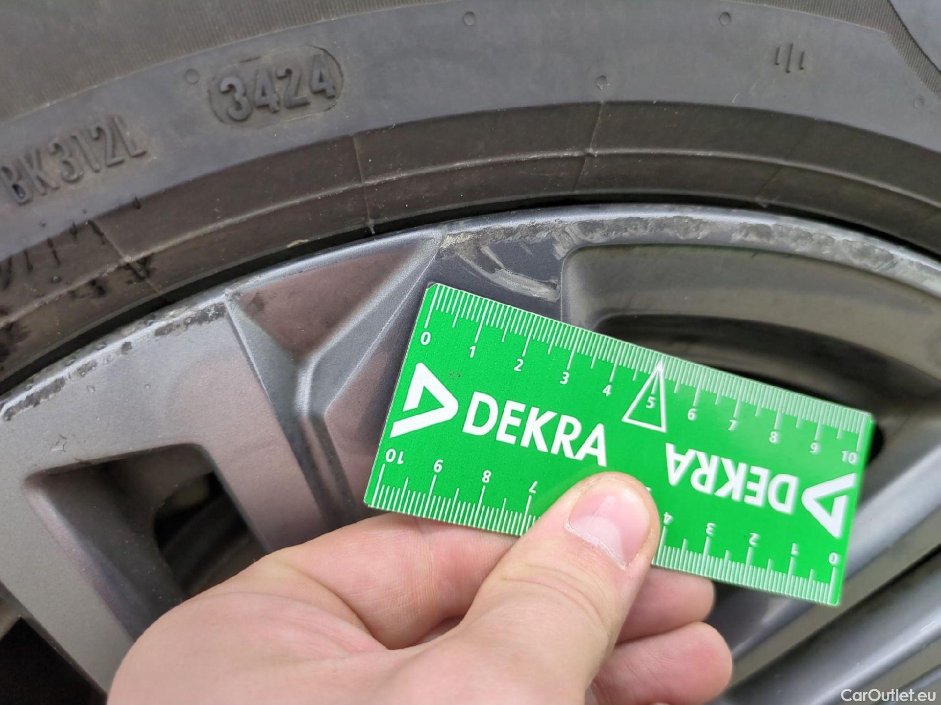  Peugeot  308 PEUGEOT  SW / 2021 / 5P / Break BlueHDi 130 EAT8 ACTIVE PACK #18