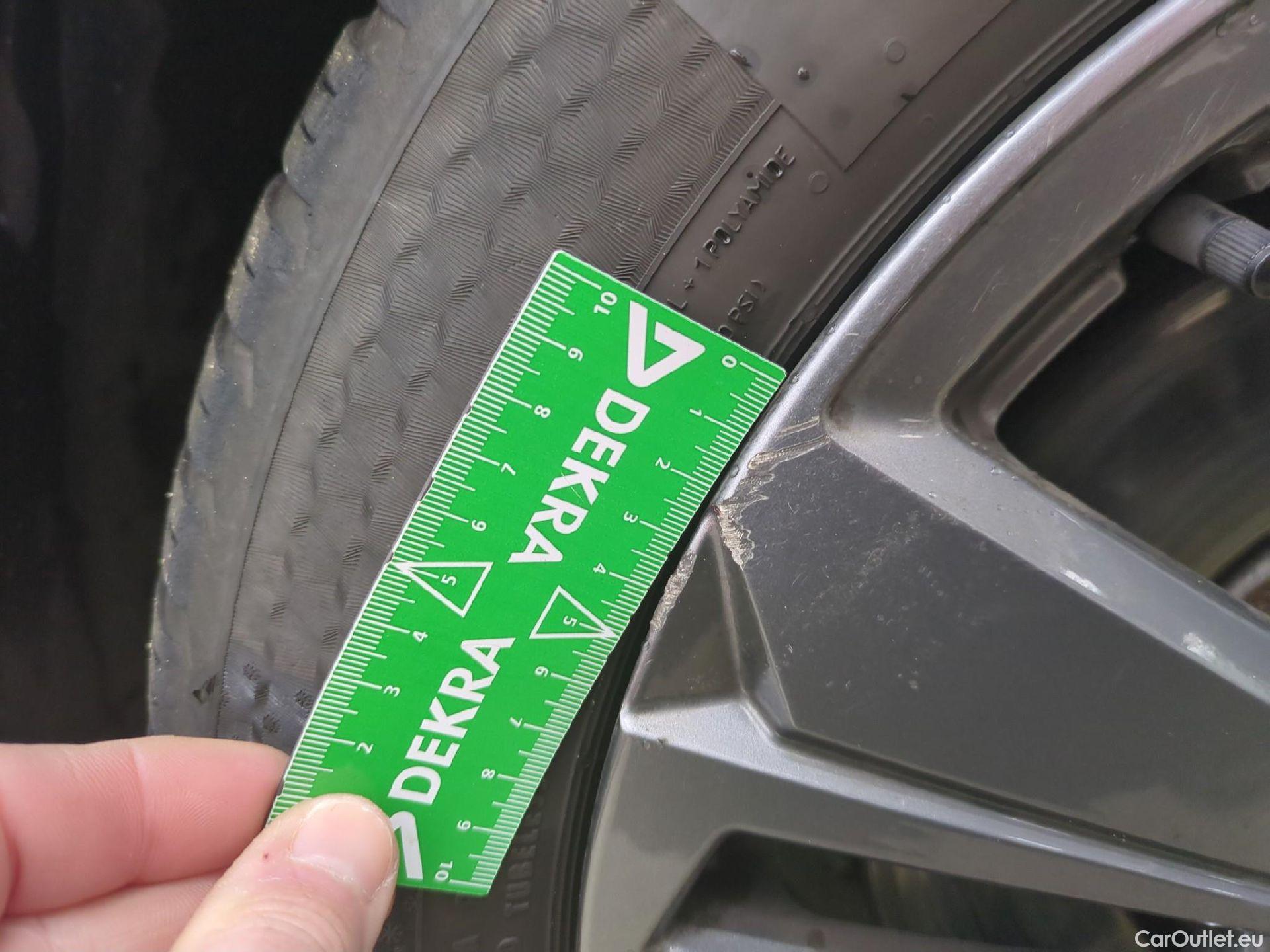  Peugeot  308 PEUGEOT  SW / 2021 / 5P / Break BlueHDi 130 EAT8 ACTIVE PACK #8