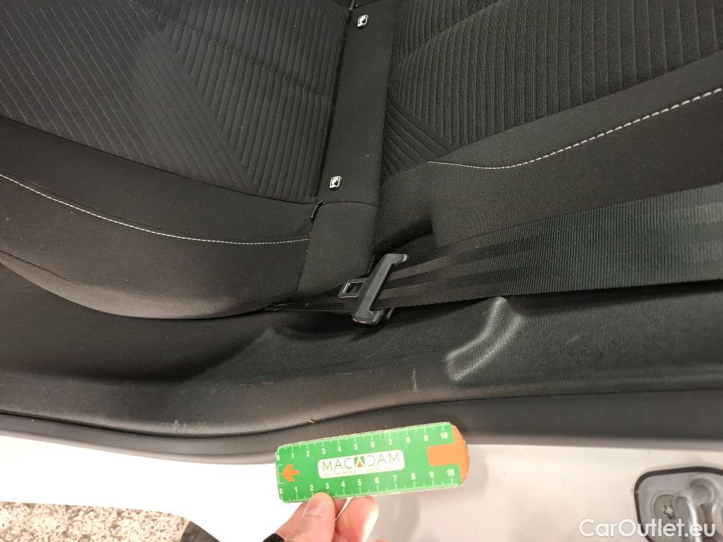  Peugeot  308 PEUGEOT  SW / 2021 / 5P / Break PureTech 130 S&S ACTIVE PACK #37