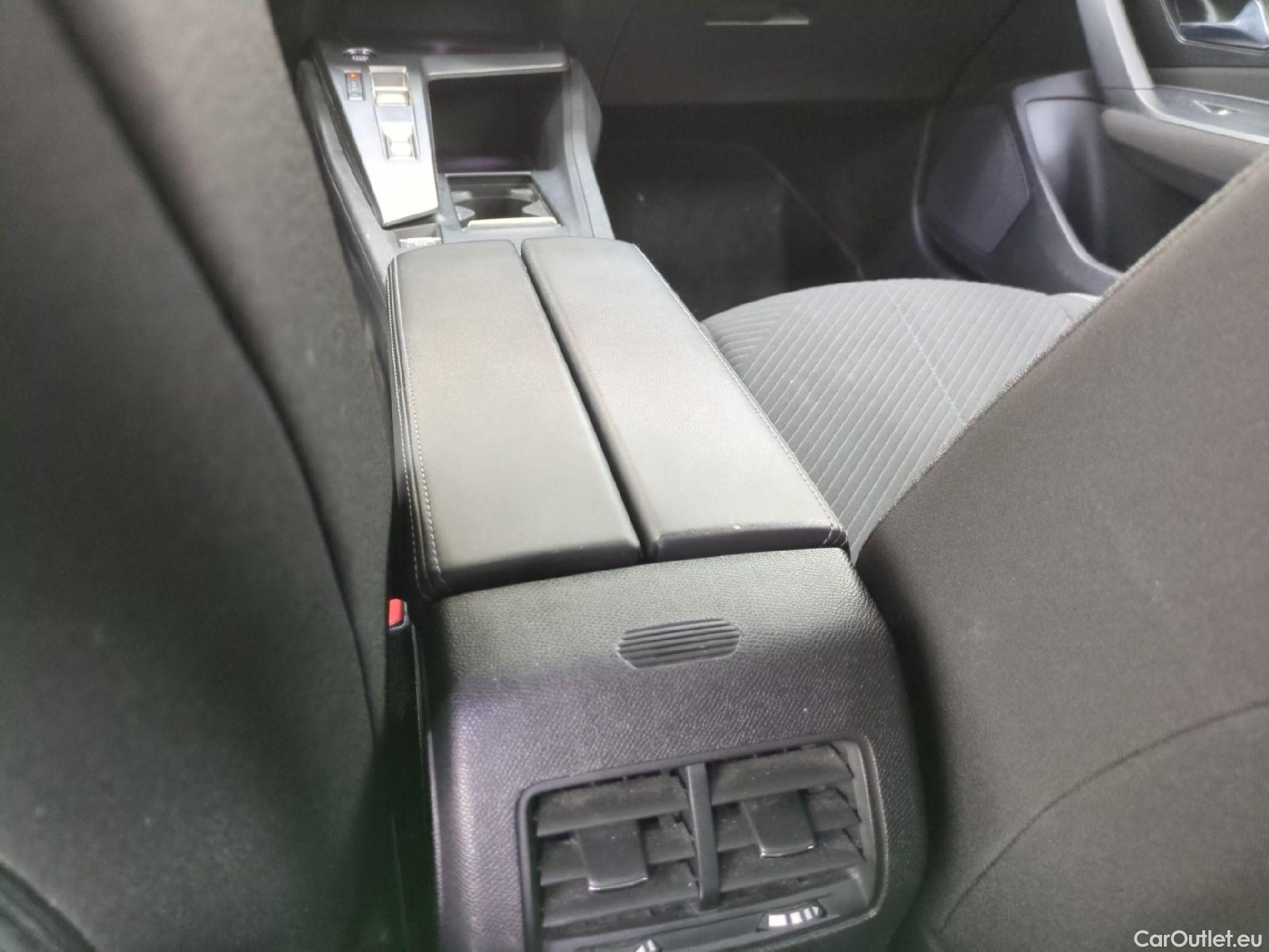  Peugeot  308 PEUGEOT  SW / 2021 / 5P / Break BlueHDi 130 EAT8 ACTIVE PACK #1