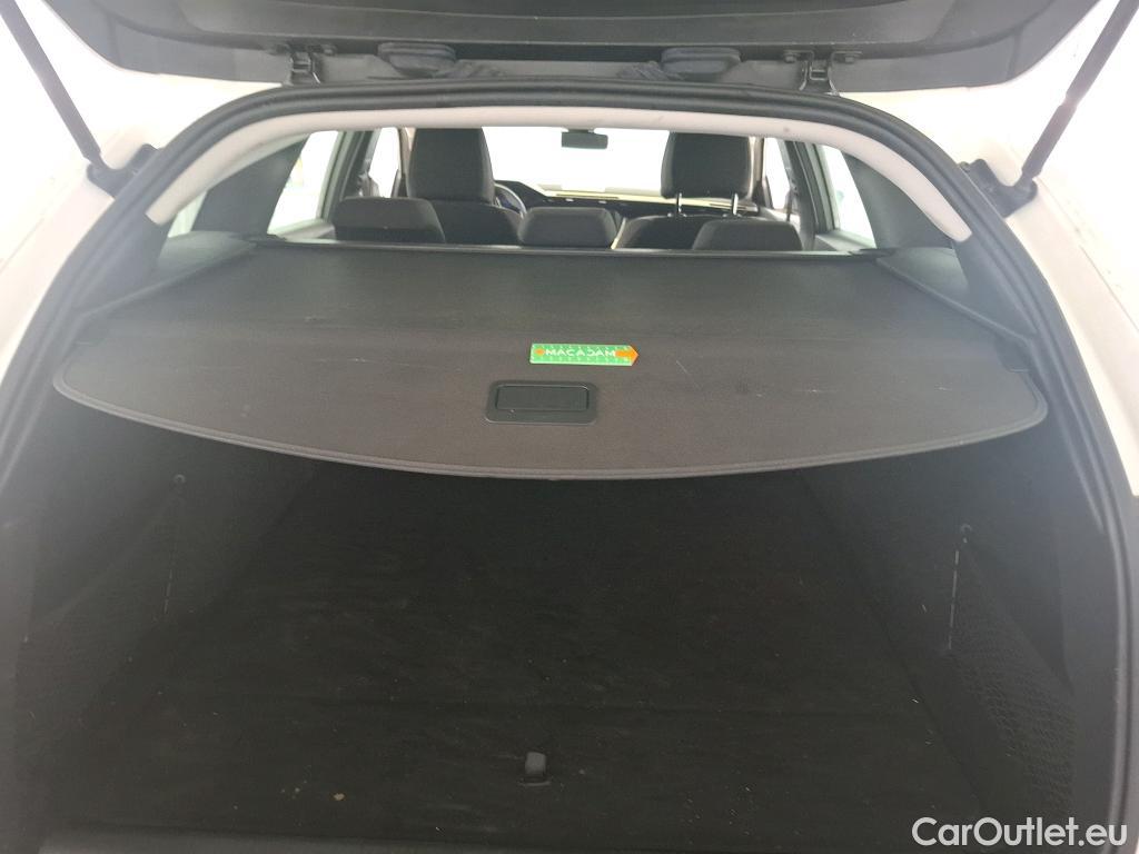  Peugeot  308  SW / 2021 / 5P / Break BlueHDi 130 EAT8 ACTIVE PACK #1