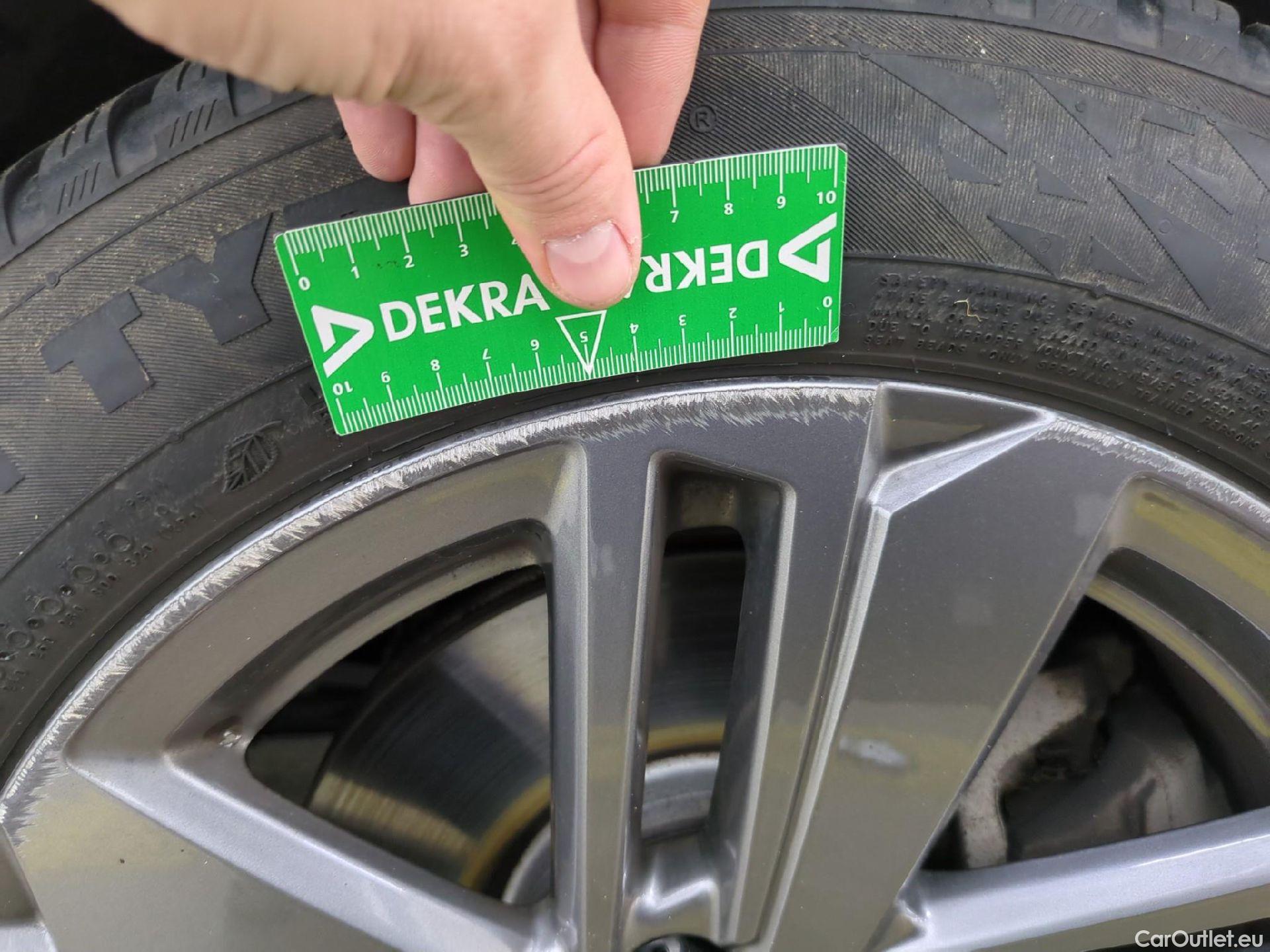  Peugeot  308 PEUGEOT  SW / 2021 / 5P / Break BlueHDi 130 EAT8 ACTIVE PACK #9