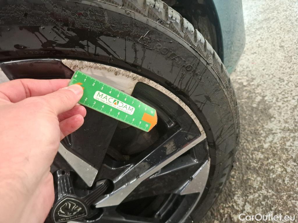  Peugeot  308 PEUGEOT  SW / 2021 / 5P / Break BlueHDi 130 EAT8 ALLURE PACK #4