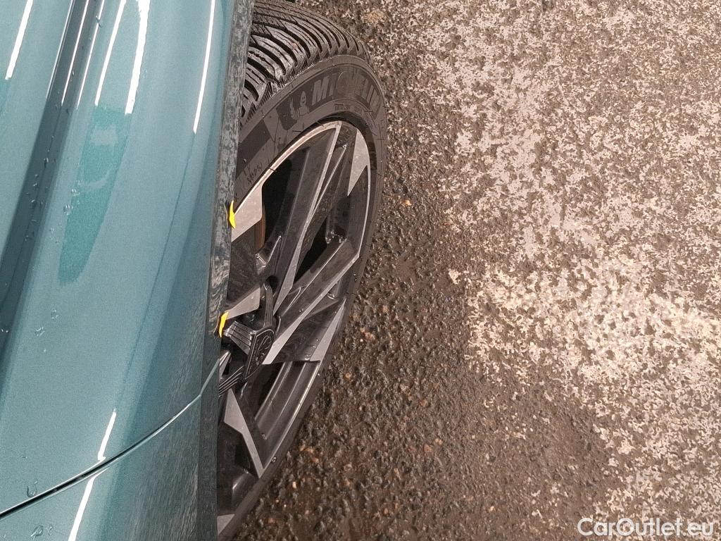  Peugeot  308 PEUGEOT  SW / 2021 / 5P / Break BlueHDi 130 EAT8 ALLURE PACK #47