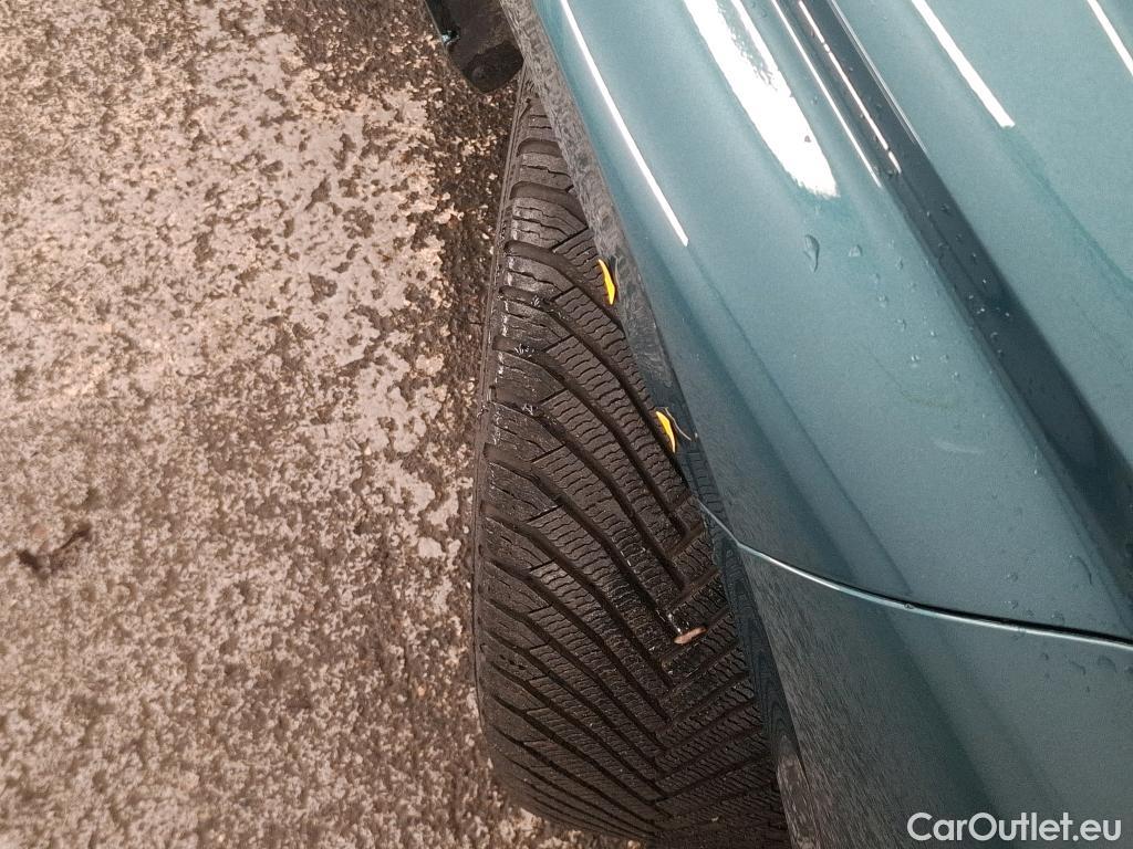  Peugeot  308 PEUGEOT  SW / 2021 / 5P / Break BlueHDi 130 EAT8 ALLURE PACK #40