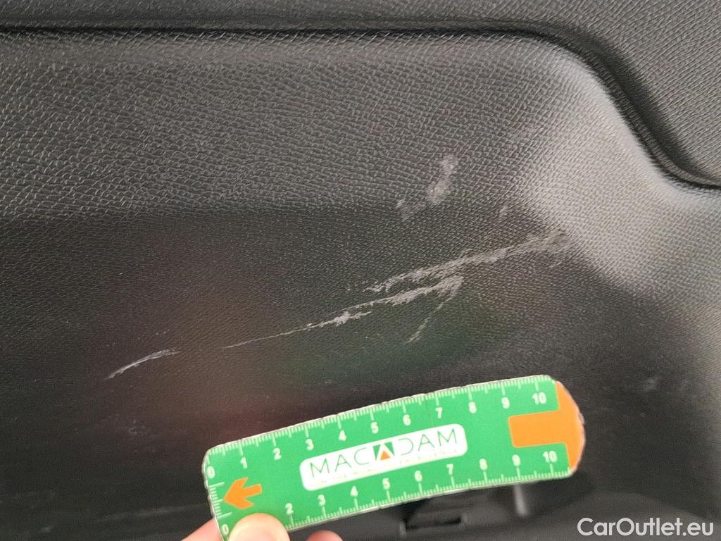  Peugeot  308 PEUGEOT  SW / 2021 / 5P / Break PureTech 130 S&S ACTIVE PACK #36